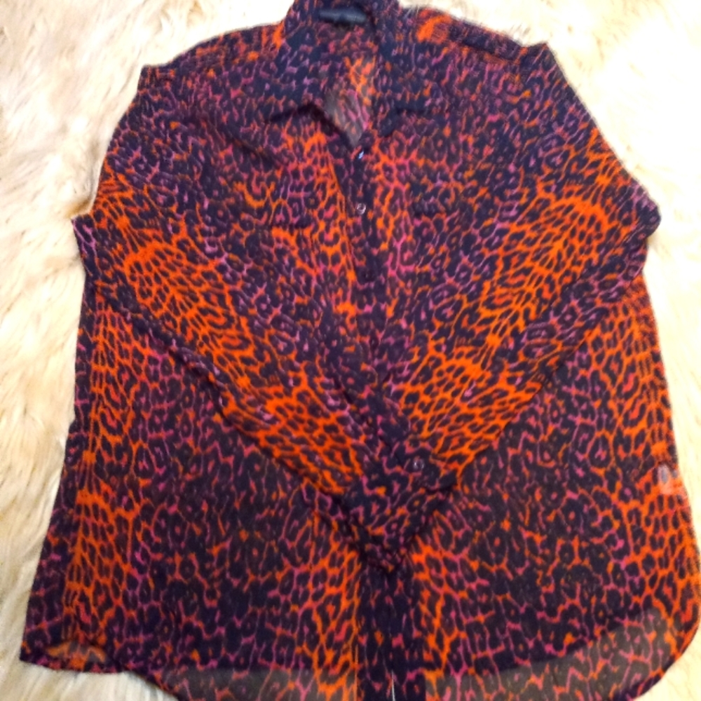 💕2/$15💕I Jeans by Buffalo Neon Leopard Button Do